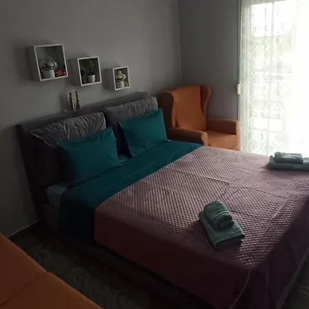 ενοικίαση διαμερίσματος λουτράκι Apartment *